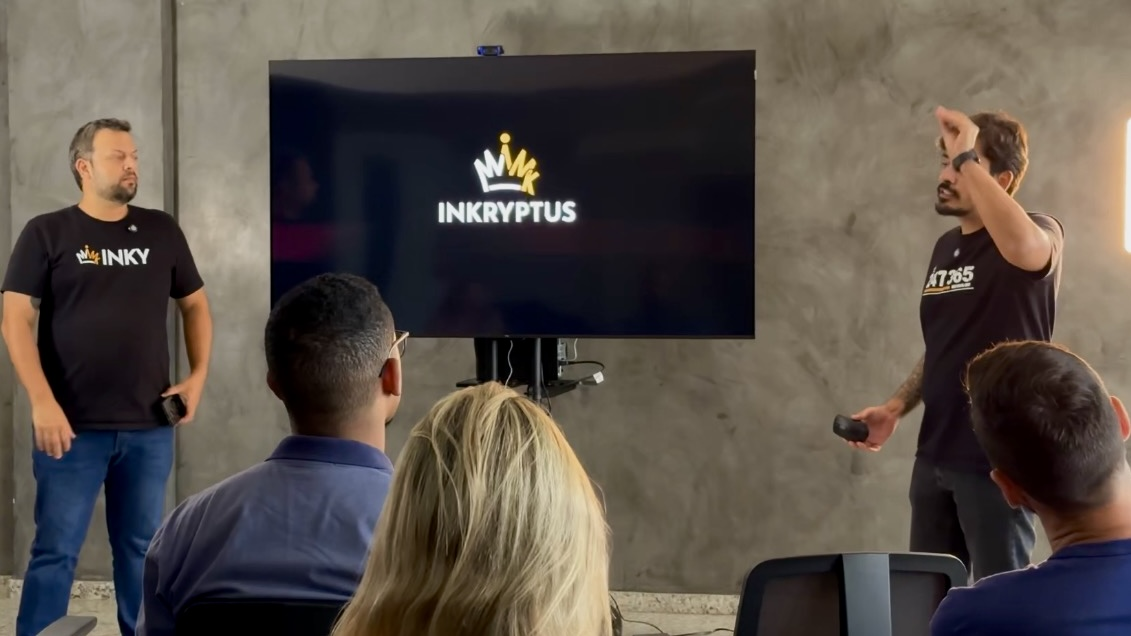 Bruno Fernandes, Head de Produtos da Inkryptus, pontuando como a Inkryptus leva segurança e transparência em seus produtos para o cliente